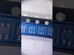 un grande inventario di componenti